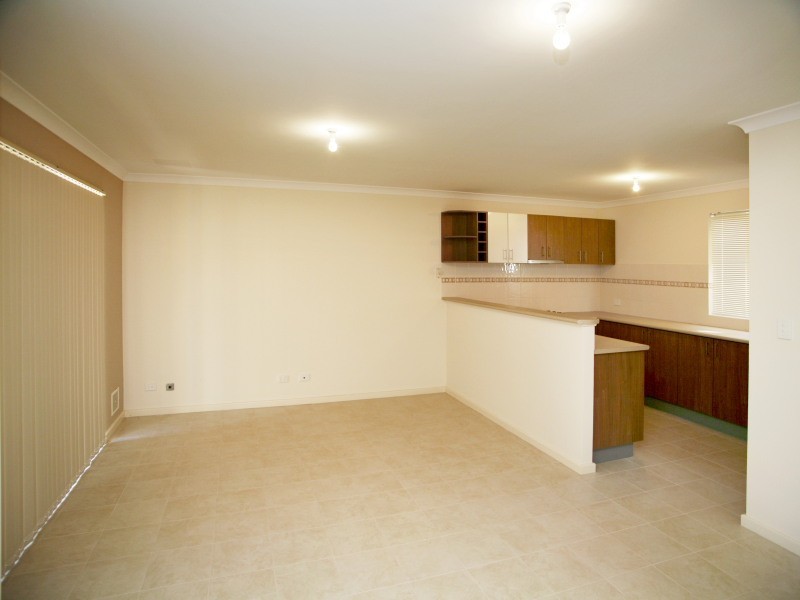 2/33 Wallington Road, Balga WA 6061