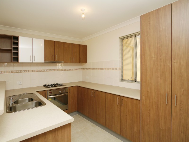 2/33 Wallington Road, Balga WA 6061