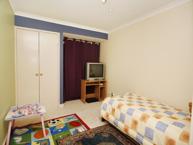 41 Adelphi Court, Marangaroo WA 6064