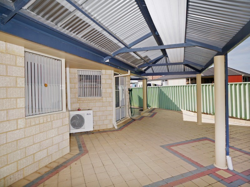 41 Adelphi Court, Marangaroo WA 6064