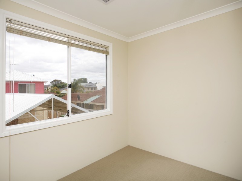 2/5 Johnson Road, Maylands WA 6051