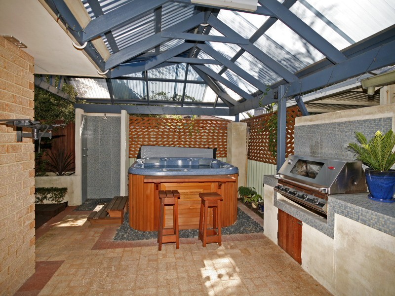 3/17 Satellite Rtt, Kiara WA 6054