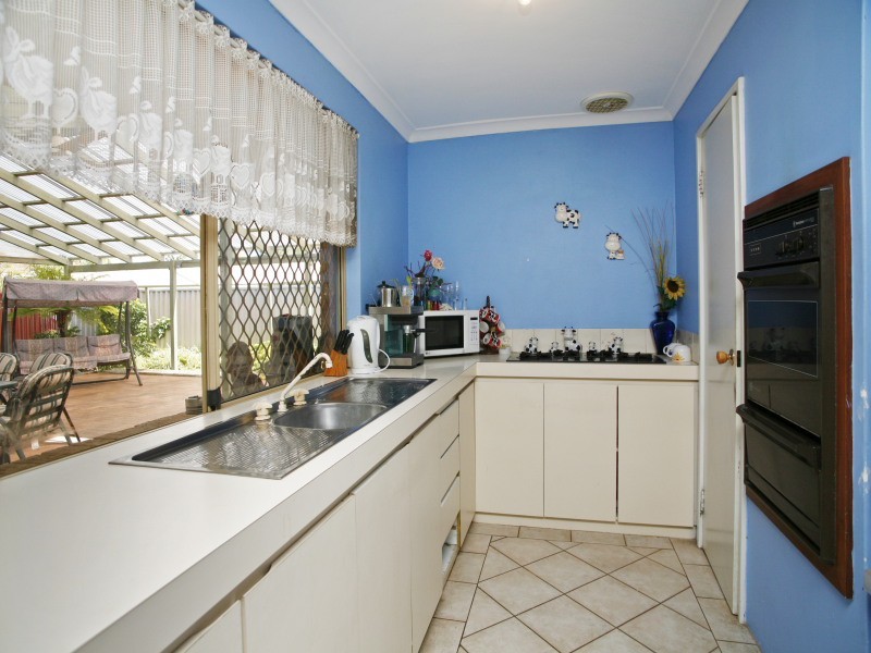 121 Bottlebrush Drive, Kiara WA 6054