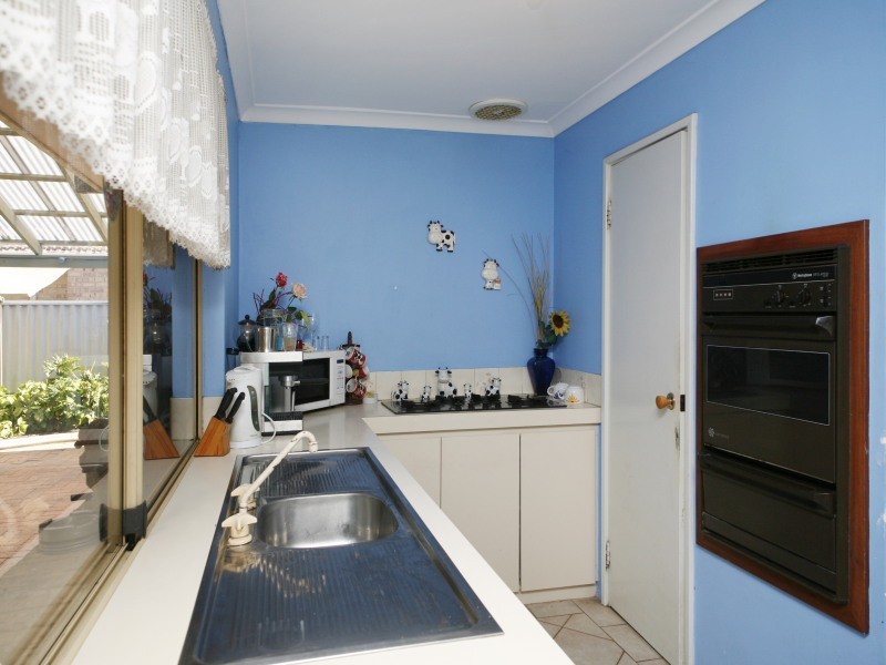 121 Bottlebrush Drive, Kiara WA 6054