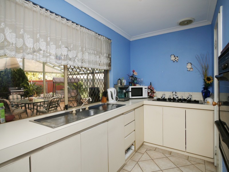 121 Bottlebrush Drive, Kiara WA 6054