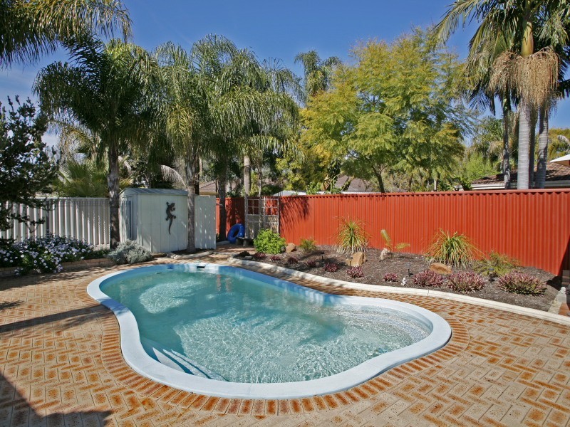 121 Bottlebrush Drive, Kiara WA 6054