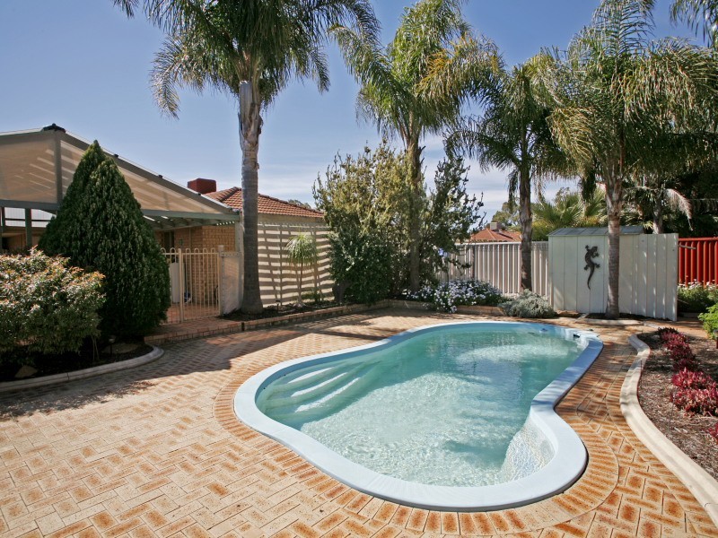 121 Bottlebrush Drive, Kiara WA 6054