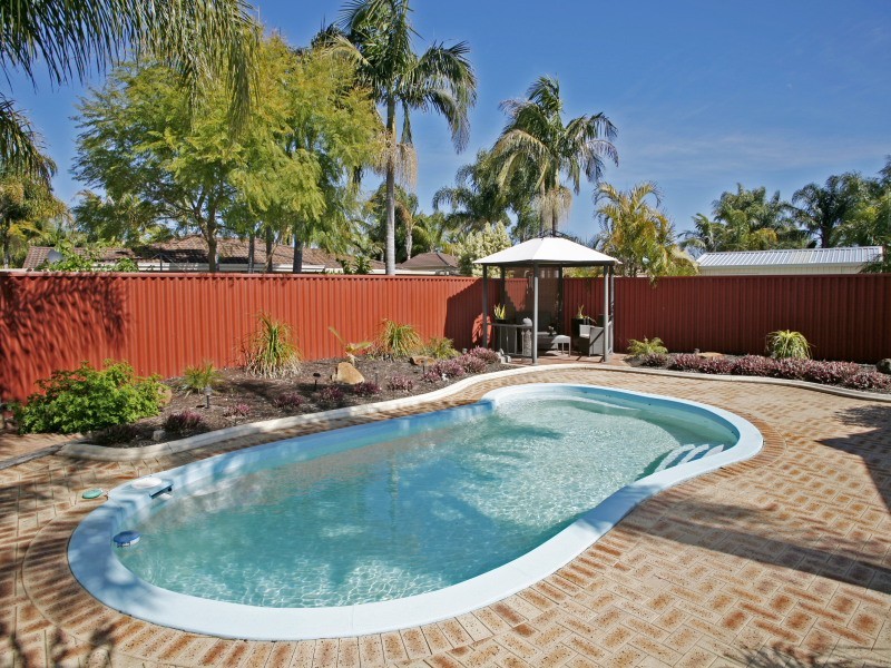 121 Bottlebrush Drive, Kiara WA 6054