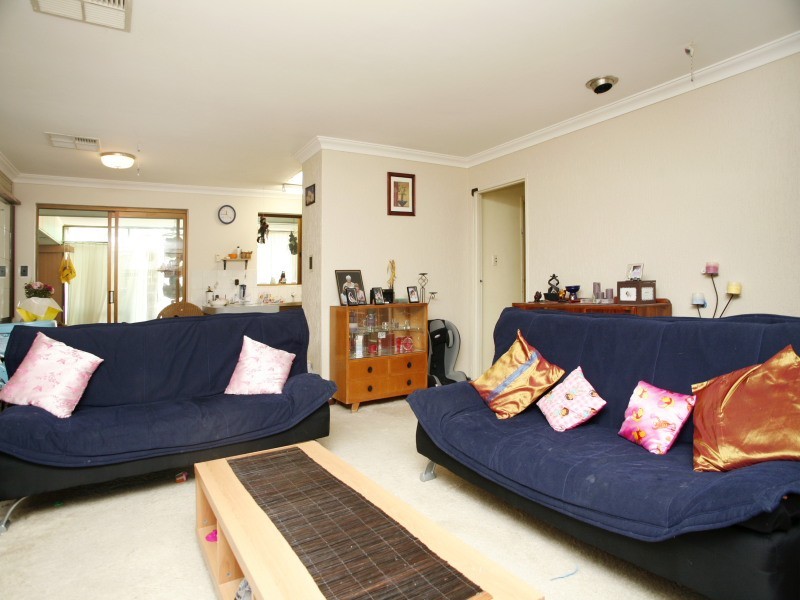 12 Brockmill Avenue, Beechboro WA 6063