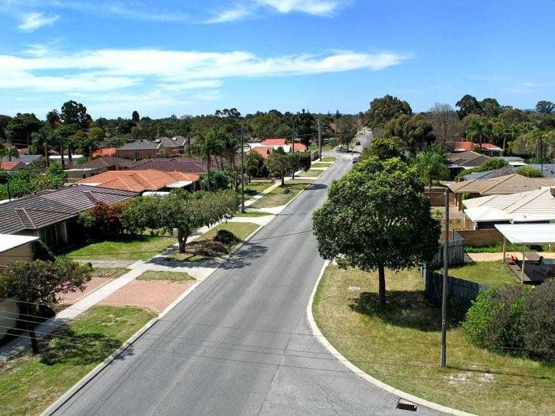 10 Surrey Street, Dianella WA 6059