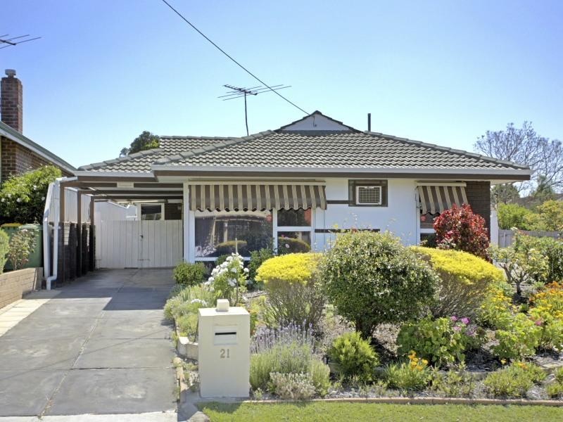 21 Charnwood Street, Morley WA 6062