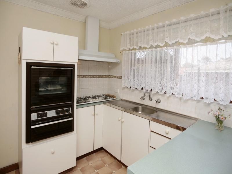 21 Charnwood Street, Morley WA 6062