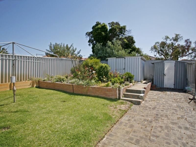 21 Charnwood Street, Morley WA 6062