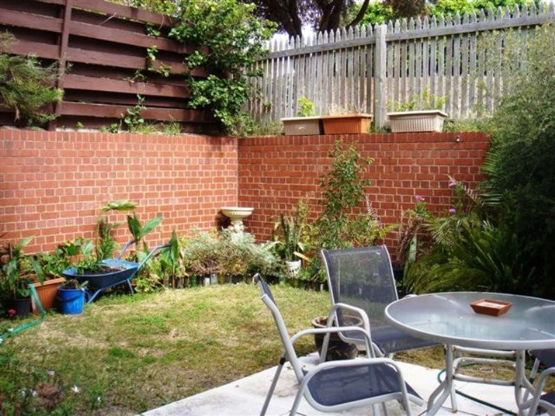 2/29 Moldavia Street, Tuart Hill WA 6060