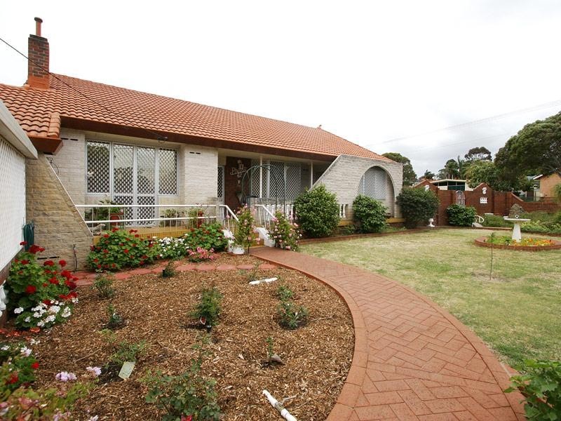 42 Esther Street, Eden Hill WA 6054