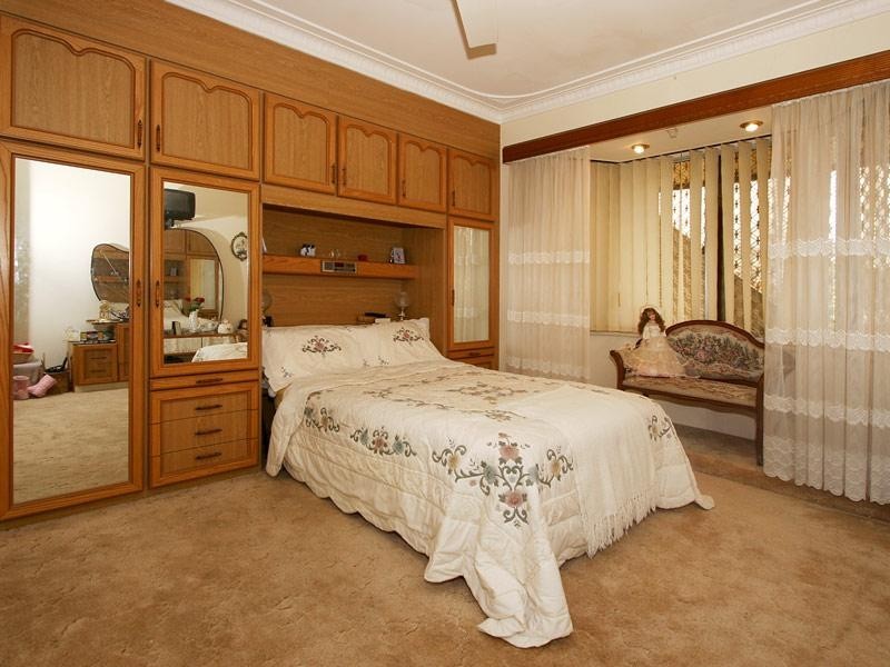 42 Esther Street, Eden Hill WA 6054