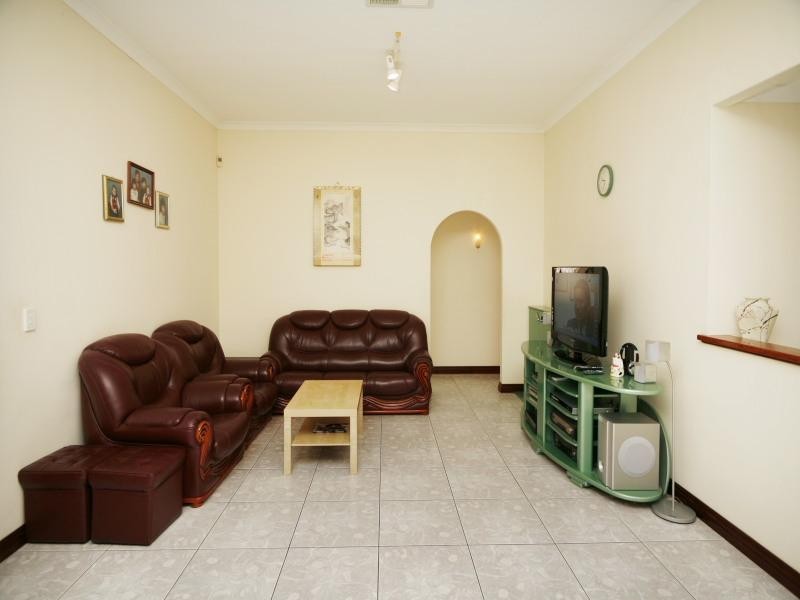 14 Penlea Glade, Kiara WA 6054