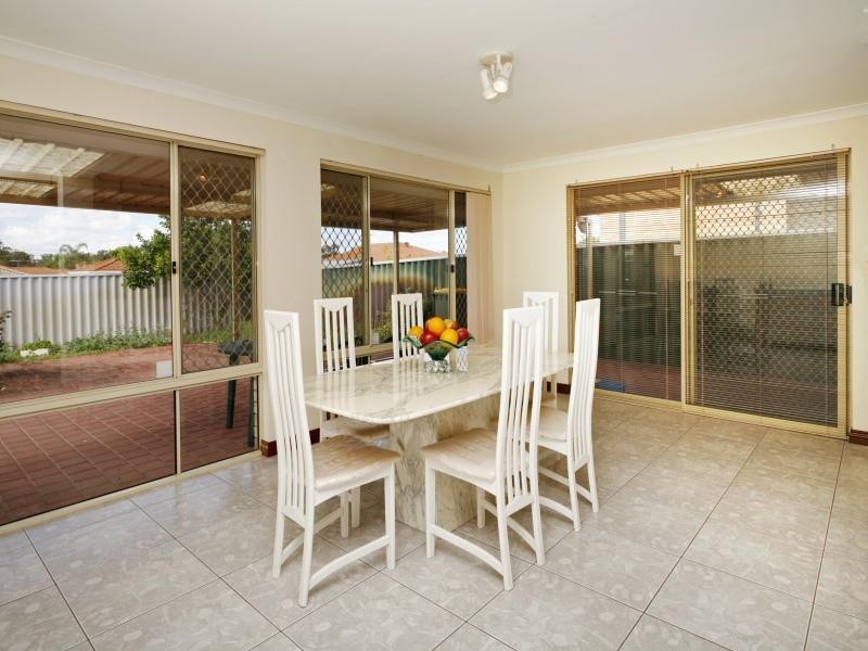 14 Penlea Glade, Kiara WA 6054