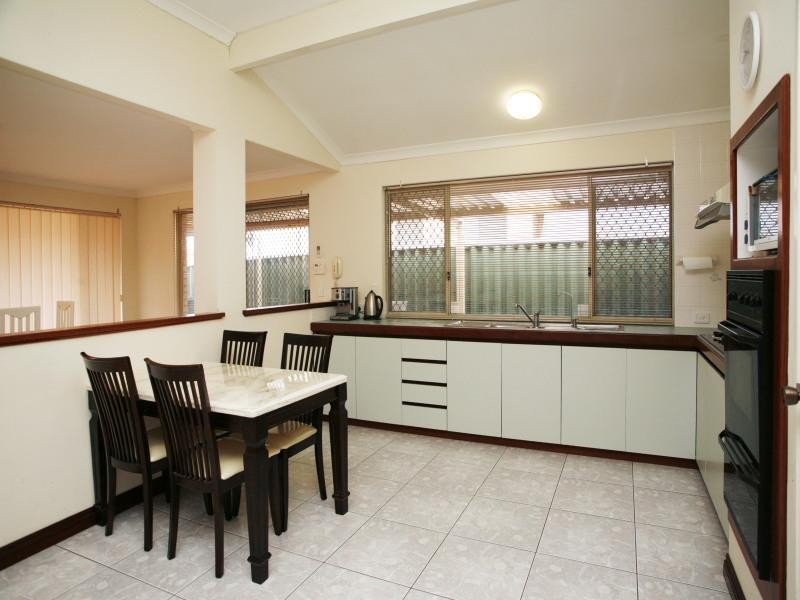 14 Penlea Glade, Kiara WA 6054