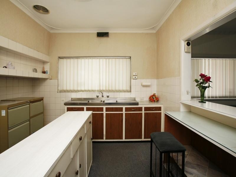 125 Walter Road West, Dianella WA 6059