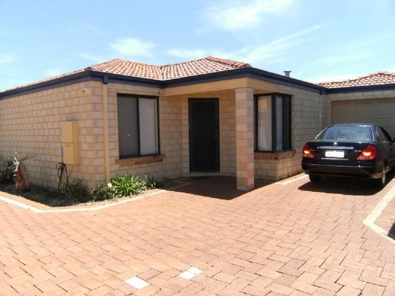 2/303 Drake Street, Morley WA 6062