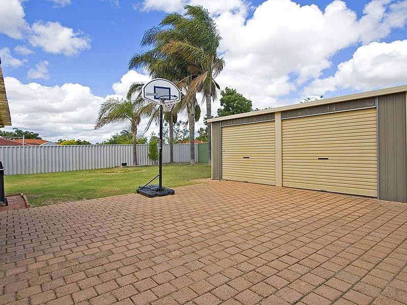16 Teviot Place, Beechboro WA 6063