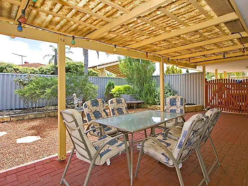 16 Teviot Place, Beechboro WA 6063