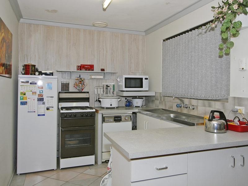 8 Dodds Place, Beechboro WA 6063