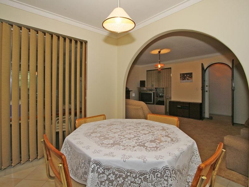 8 Dodds Place, Beechboro WA 6063