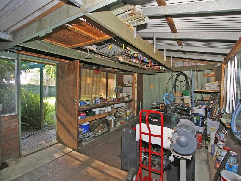 8 Dodds Place, Beechboro WA 6063