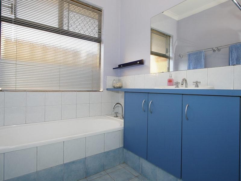 4 Paperbark Place, Ellenbrook WA 6069