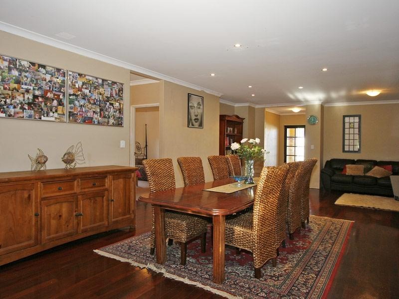 4 Paperbark Place, Ellenbrook WA 6069