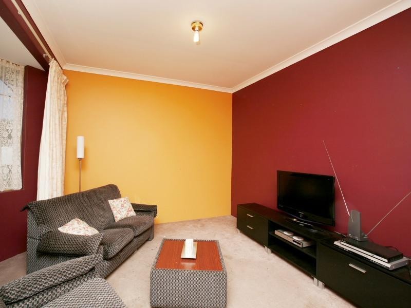 72 Giralia Pwy, Ballajura WA 6066