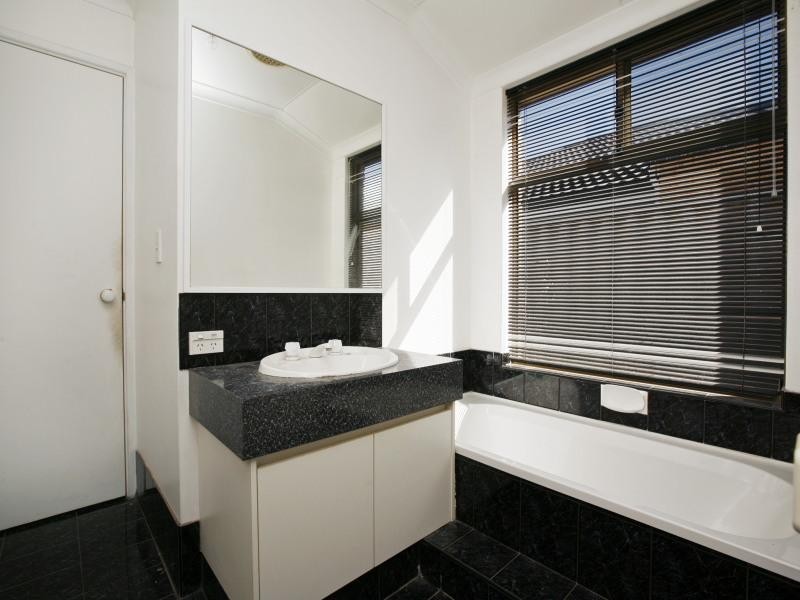 72 Giralia Pwy, Ballajura WA 6066