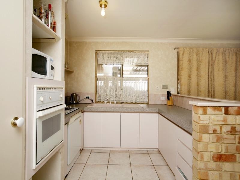 72 Giralia Pwy, Ballajura WA 6066