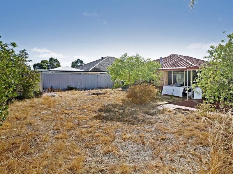 72 Giralia Pwy, Ballajura WA 6066