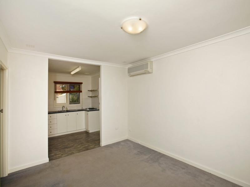 9/2 Millgate Road, Balga WA 6061