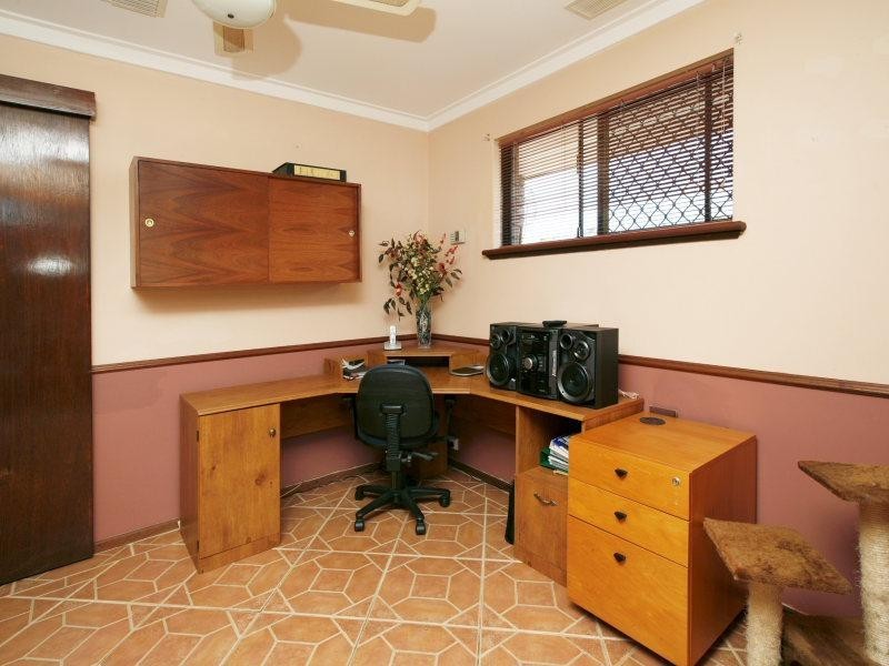 12 Hackbridge Way, Bayswater WA 6053