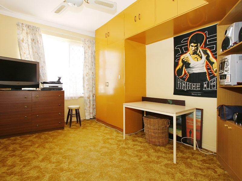 15 Gallagher Street, Eden Hill WA 6054