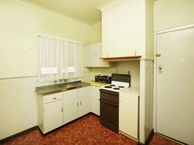 84 Broun Avenue, Embleton WA 6062