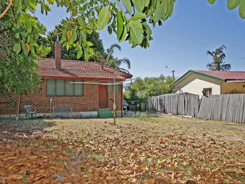 84 Broun Avenue, Embleton WA 6062