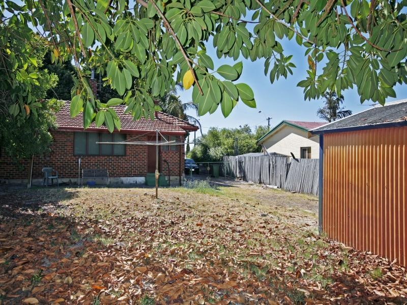 84 Broun Avenue, Embleton WA 6062