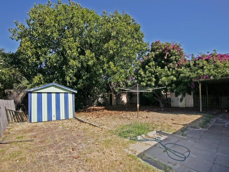 84 Broun Avenue, Embleton WA 6062