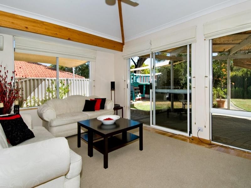 11 Serpentine Rise, Success WA 6164