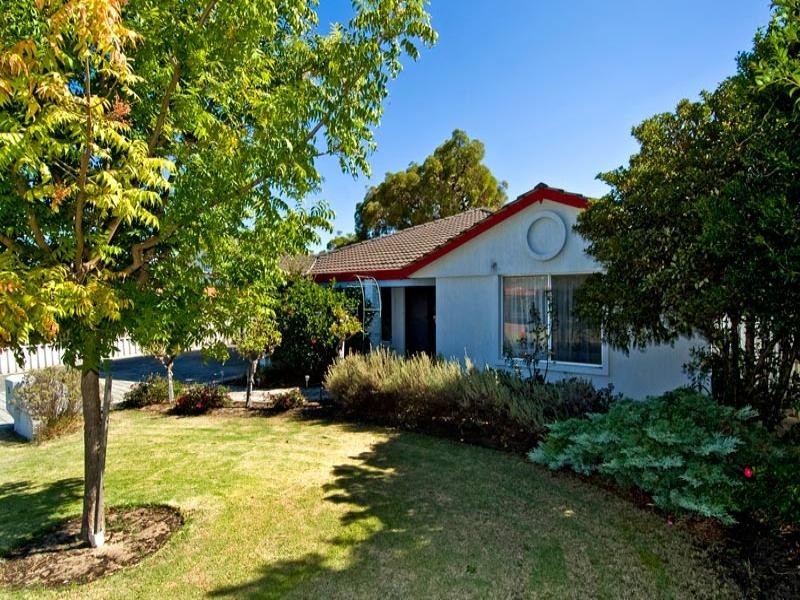 11 Serpentine Rise, Success WA 6164