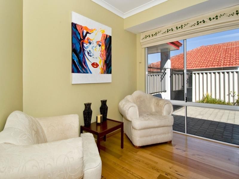 11 Serpentine Rise, Success WA 6164