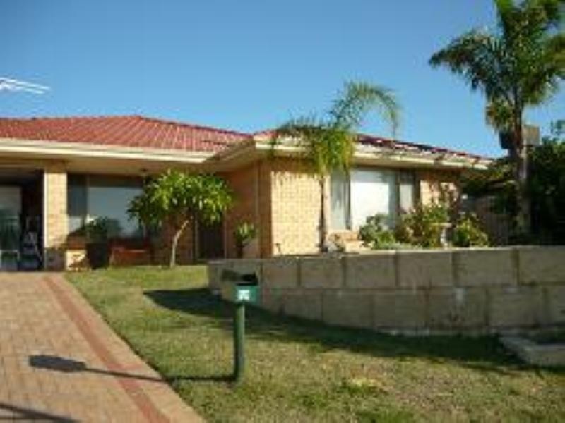 18 Olenek Place, Beechboro WA 6063