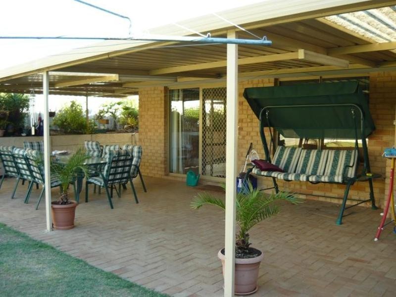 18 Olenek Place, Beechboro WA 6063