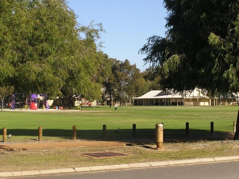 44 Darwin Crescent, Beechboro WA 6063