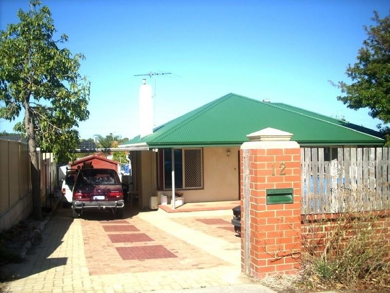 12 Felpham Street, Balga WA 6061